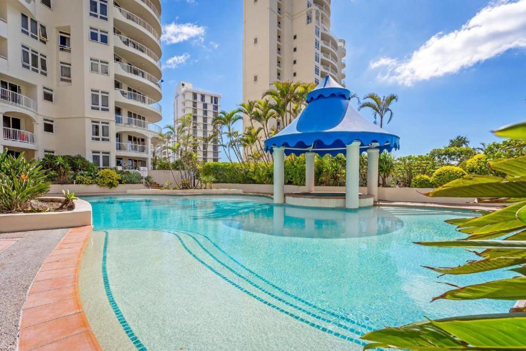 Stunning 2 Bedroom Ocean View Apartment ゴールドコースト エクステリア 写真