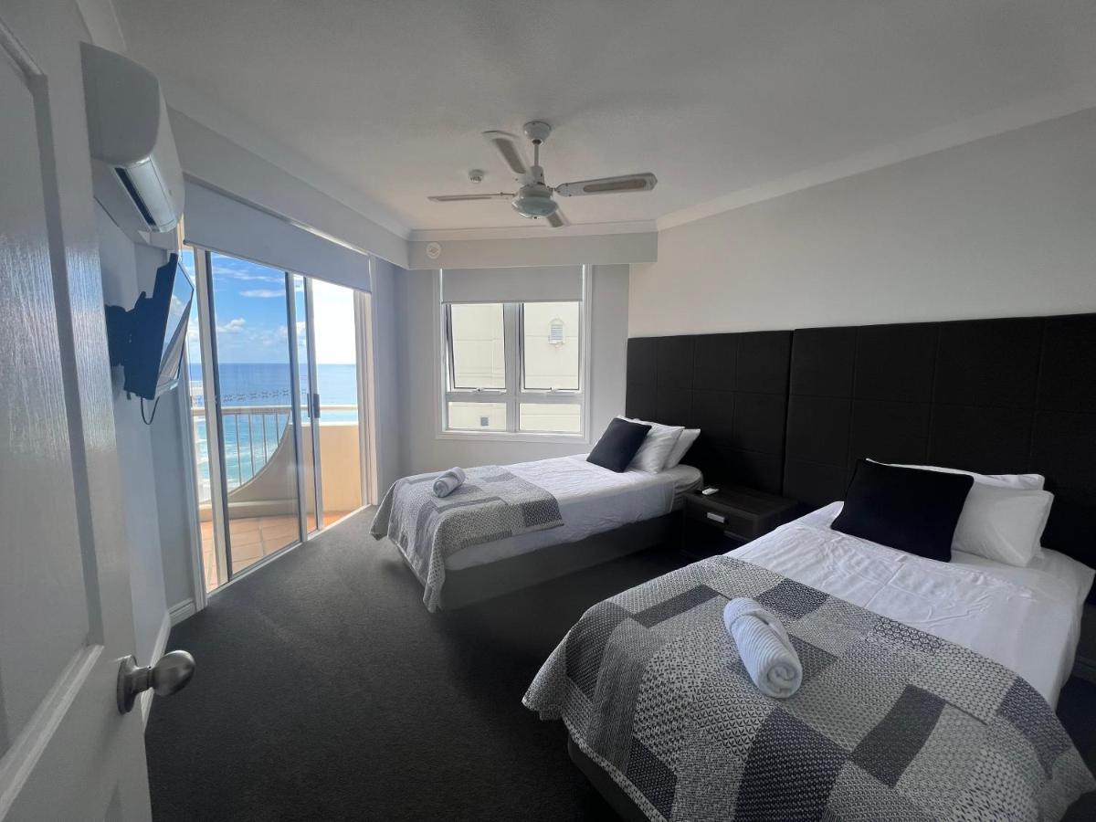 Stunning 2 Bedroom Ocean View Apartment ゴールドコースト エクステリア 写真